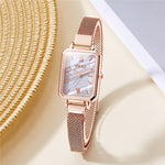 Luxury Ladies Quartz Watch (Magnetic Watch)