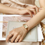 Luxury Ladies Quartz Watch (Magnetic Watch)