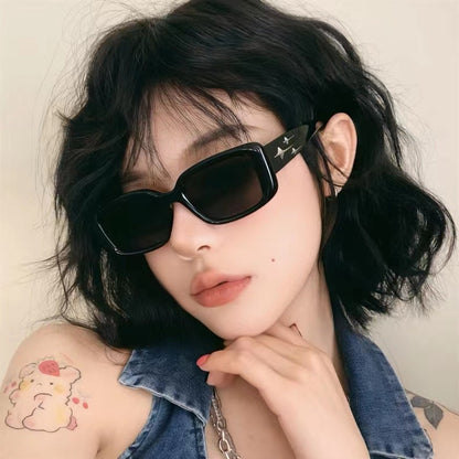 Luxury Women's Sunglasses (Retro Y2K)