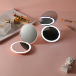 Compact Mirror with Light